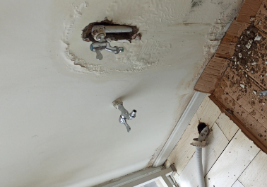 工农卫生间测漏水